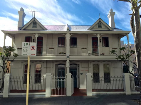Hay Street Traveller\'s Inn - Kawana Tourism 0