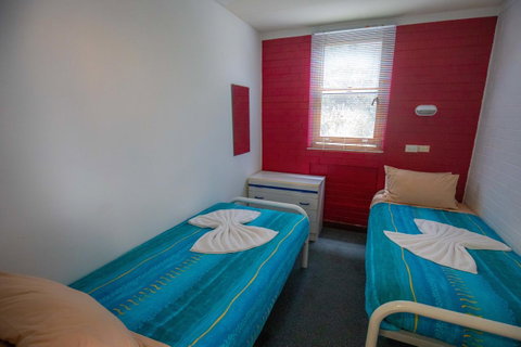 Townsend Lodge - Kawana Tourism 1