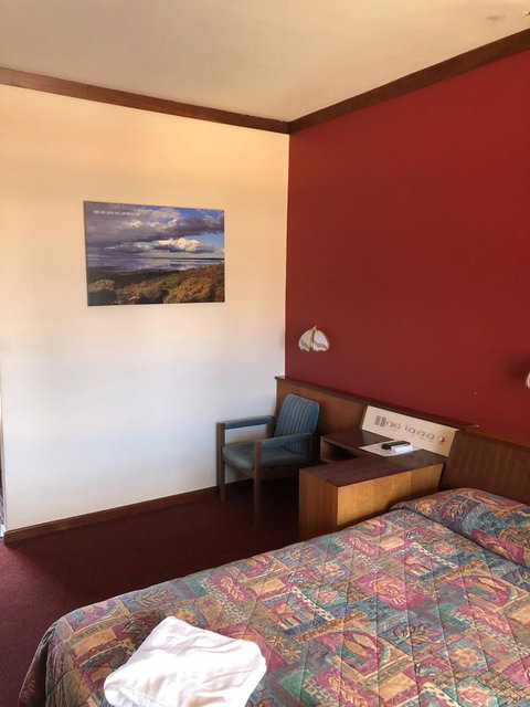 Kambalda Hotel - Kawana Tourism 13