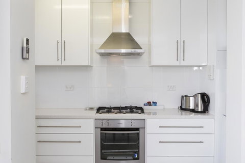 High Tor Apartment 135 - Kawana Tourism 14