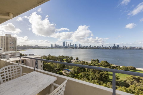 High Tor Apartment 135 - Kawana Tourism 0