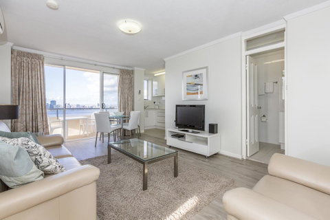 High Tor Apartment 135 - Kawana Tourism 13