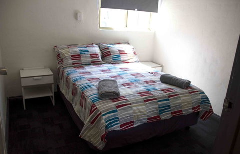 Shiralee Hostel -note - Valid Passport Required To Check In - Kawana Tourism 13