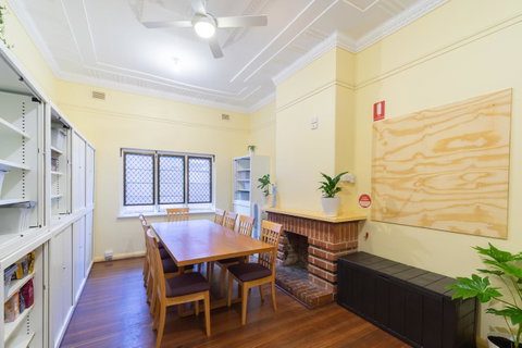 MyOZexp Aberdeen Lodge - Kawana Tourism 12