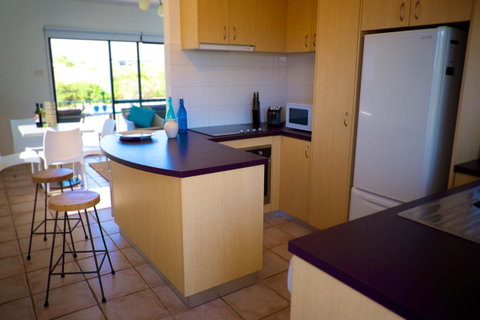 Cottesloe Marine Apartment - Executive Escapes - Kawana Tourism 11