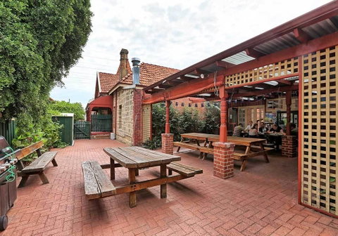 The Witch's Hat - Kawana Tourism 18