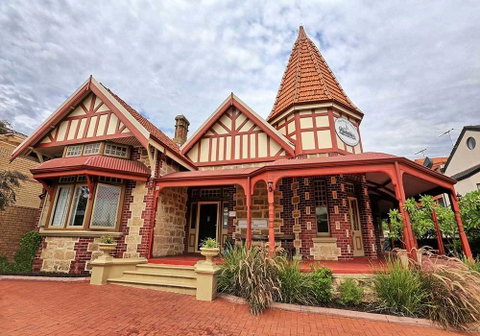 The Witch's Hat - Kawana Tourism 8