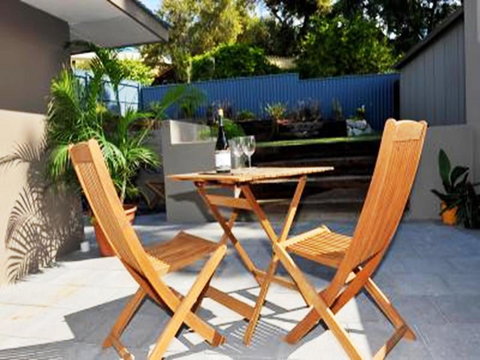 Waikiki Beach Bed And Breakfast - Kawana Tourism 12