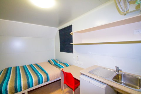 Meekatharra Accommodation Centre - Kawana Tourism 21