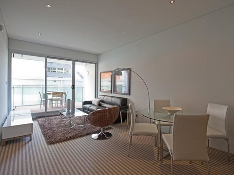 Astra Apartments Perth - Zenith - Kawana Tourism 4