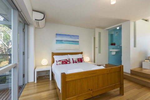 Cottesloe Tree Top Studio - Executive Escapes - Kawana Tourism 6