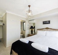 Scarborough Villa On Duke - Kawana Tourism
