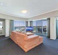A 406 FANTASTIC OCEAN BEACH and MARINA VIEW APT AT SEASHELLS RESORT - Kawana Tourism
