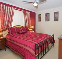 Ascot on Swan Bed  Breakfast - Kawana Tourism