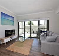 Modern Apartment Redcliffe near Perth Airport 0126 - Kawana Tourism