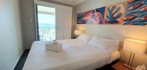 Scarborough Beach Front Resort - Shell Seven - Kawana Tourism 7
