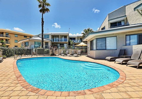 Scarborough Beach Front Resort - Shell Seven - Kawana Tourism 17