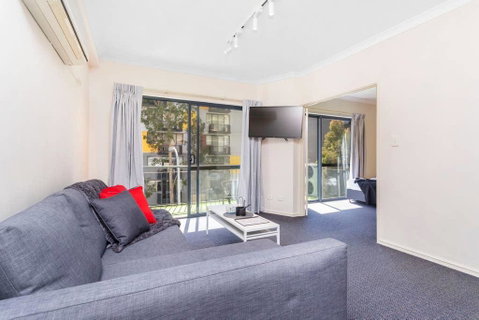 405 Perth City Escape - Kawana Tourism 43