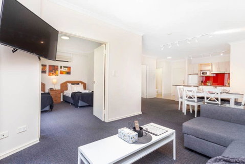 405 Perth City Escape - Kawana Tourism 37