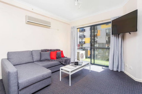 405 Perth City Escape - Kawana Tourism 23