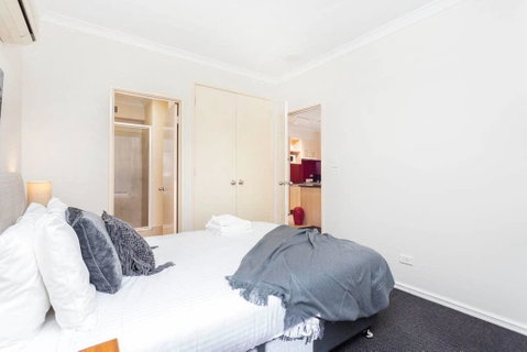 405 Perth City Escape - Kawana Tourism 20
