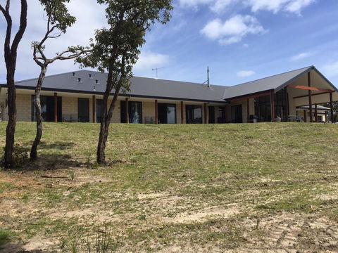 Eagle Bay House - Kawana Tourism 5