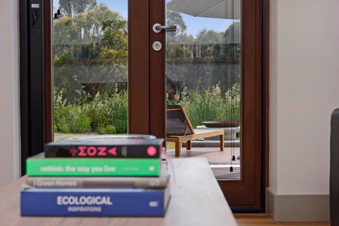 Tamar Solar Home - Kawana Tourism 11