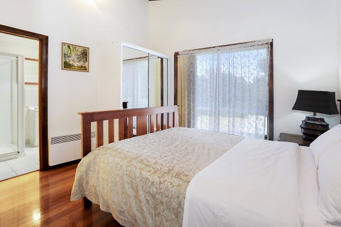 Harvey Farm Lodge - Kawana Tourism 12