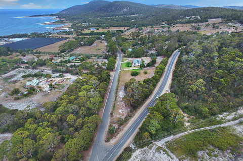 Harvey Farm Lodge - Kawana Tourism 1