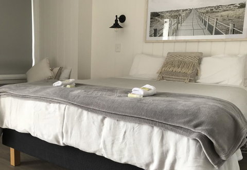 Beachend Bicheno - Kawana Tourism 17