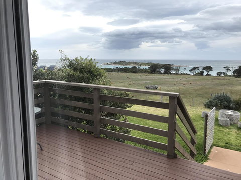 Beachend Bicheno - Kawana Tourism 6