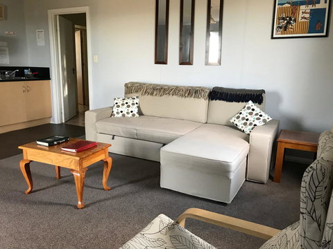 Beachend Bicheno - Kawana Tourism 4