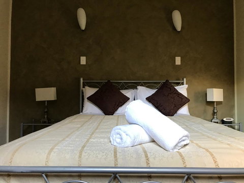 Beachend Bicheno - Kawana Tourism 9