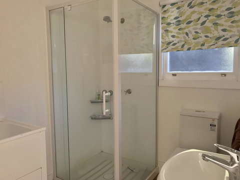 Beachend Bicheno - Kawana Tourism 14