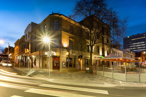 Customs House Hotel - Kawana Tourism 0