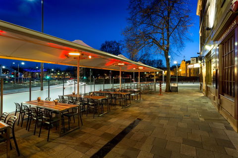 Customs House Hotel - Kawana Tourism 5