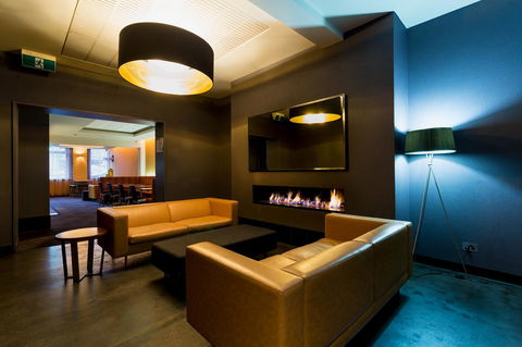 Customs House Hotel - Kawana Tourism 31
