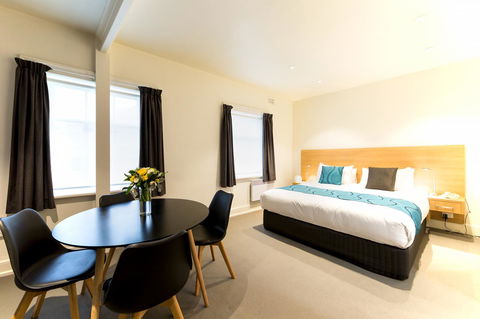 Customs House Hotel - Kawana Tourism 40