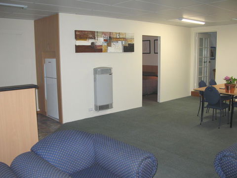 Barclay Motor Inn - Kawana Tourism 27