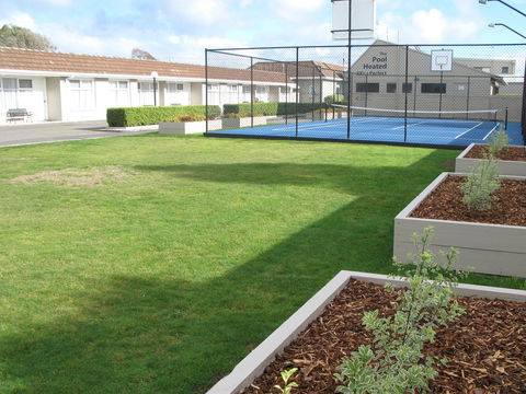 Barclay Motor Inn - Kawana Tourism 12