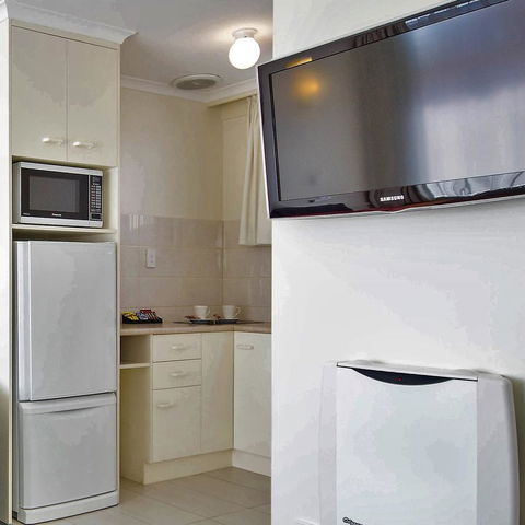 Barclay Motor Inn - Kawana Tourism 22