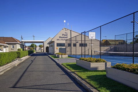 Barclay Motor Inn - Kawana Tourism 8