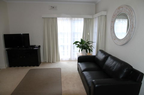 Barclay Motor Inn - Kawana Tourism 34