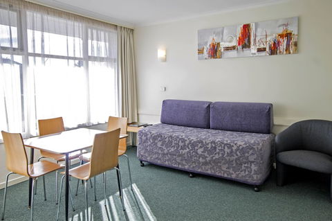 Barclay Motor Inn - Kawana Tourism 25