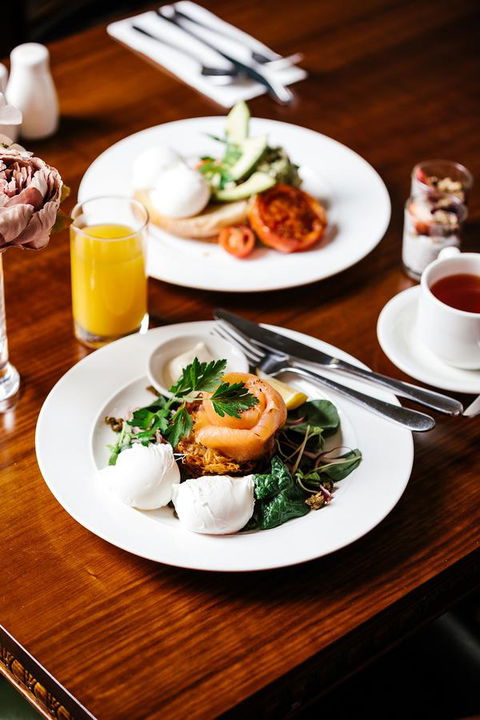 Hadley\'s Orient Hotel - Kawana Tourism 6