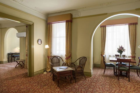 Hadley\'s Orient Hotel - Kawana Tourism 22