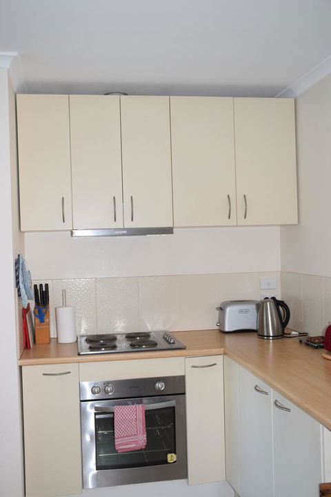 Anchorage Waterfront Retreat - Kawana Tourism 2
