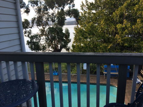 Anchorage Waterfront Retreat - Kawana Tourism 27