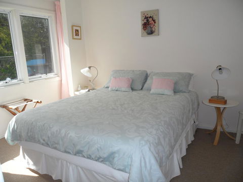 Anchorage Waterfront Retreat - Kawana Tourism 15