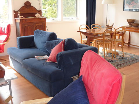 Anchorage Waterfront Retreat - Kawana Tourism 9